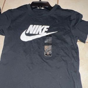 Nike T-shirt